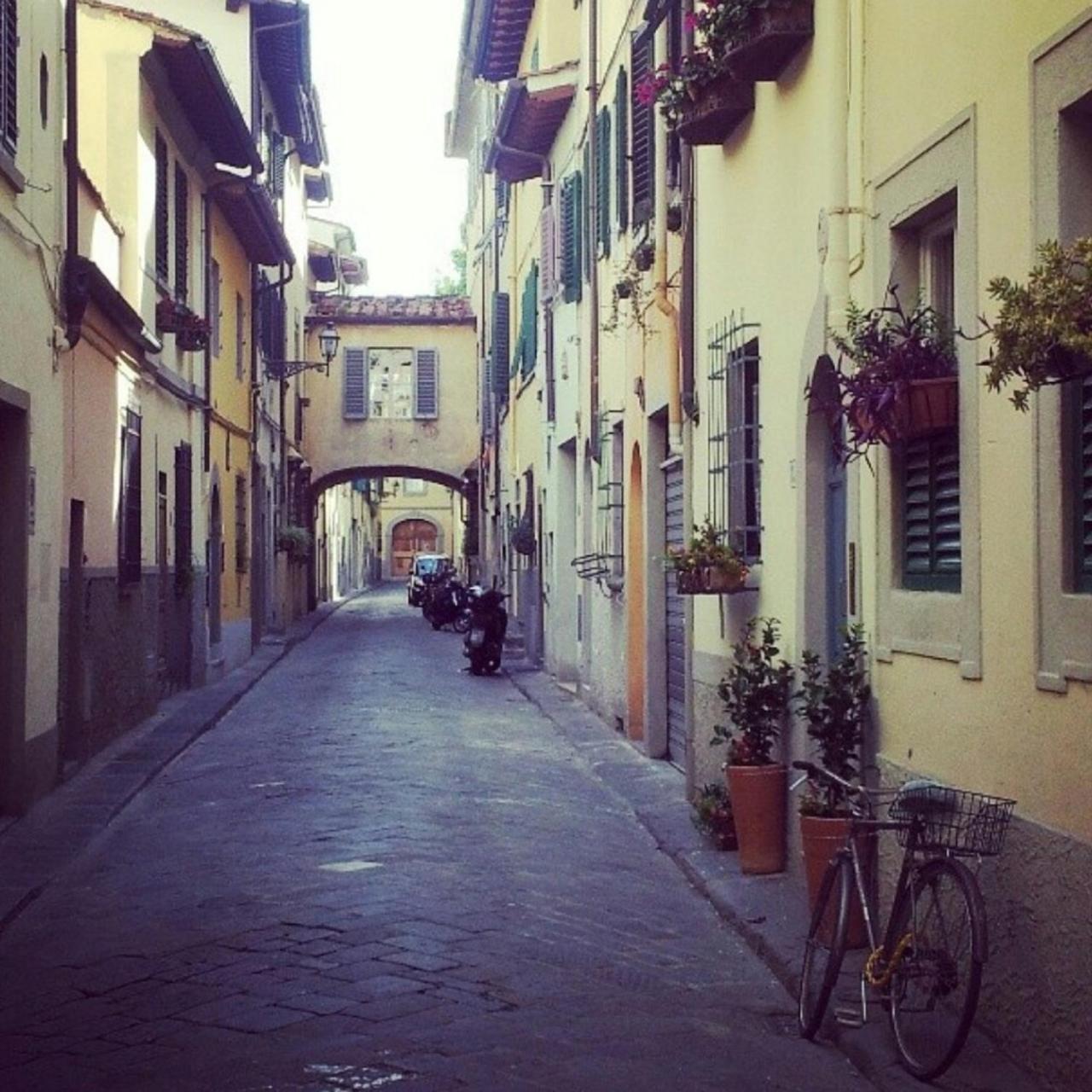 Piazza Del Carmine, Flo Florencia